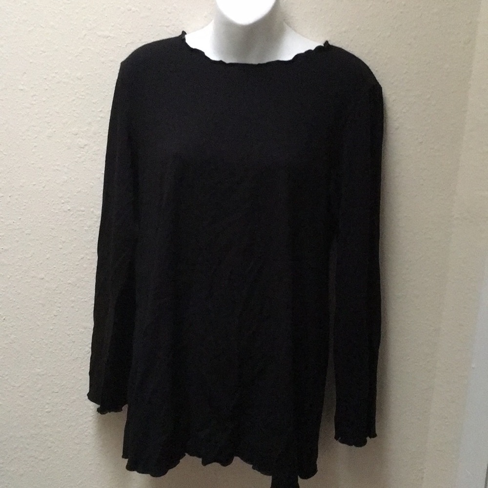 Size extra large maternity scoop top all black